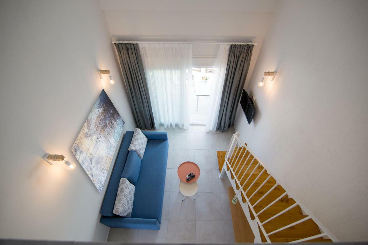 The Papoutsakis Apartments Nikiti  Ngoại thất bức ảnh