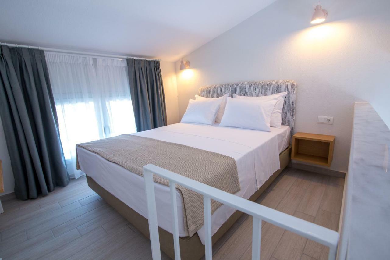 The Papoutsakis Apartments Nikiti  Ngoại thất bức ảnh