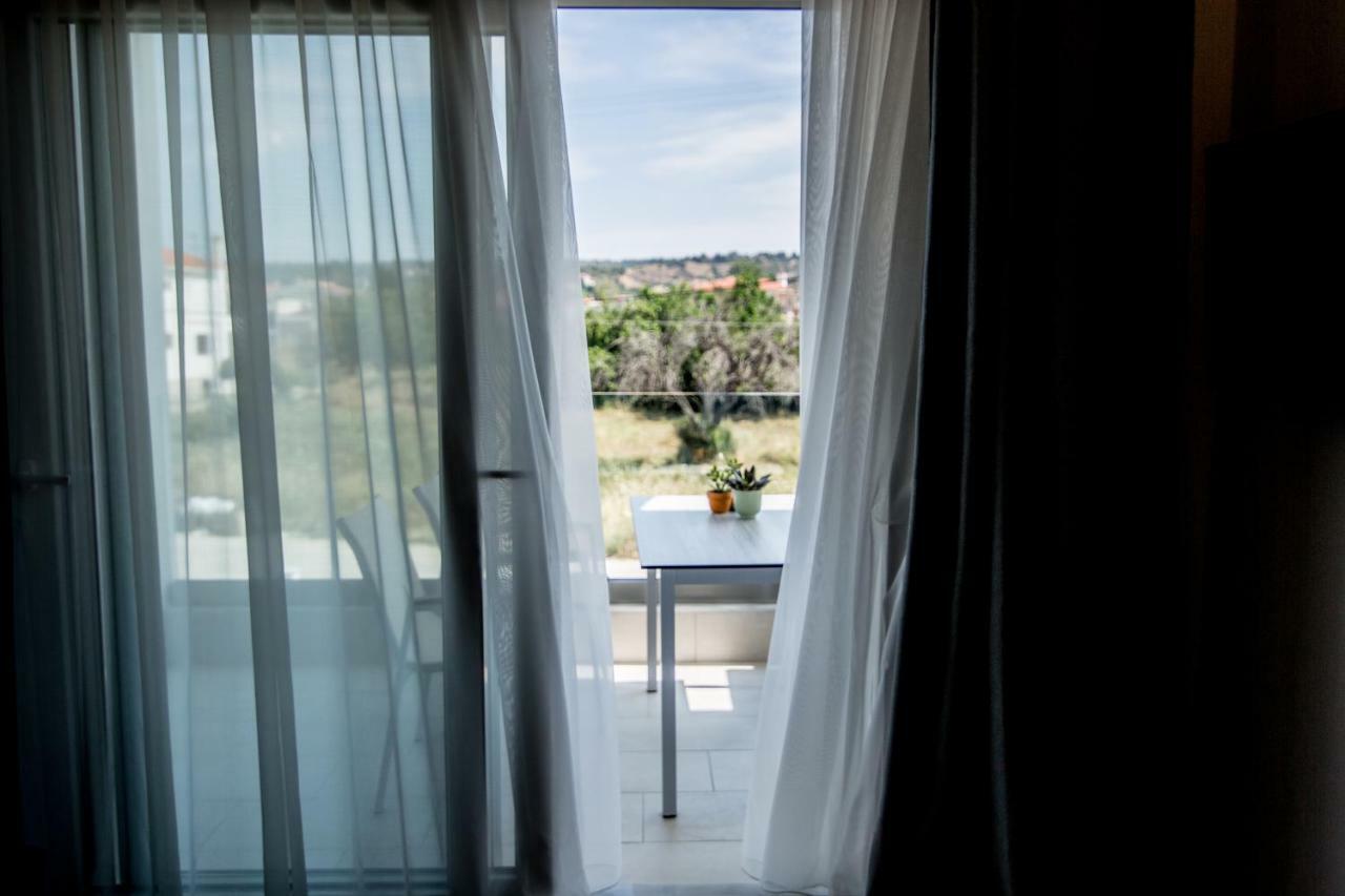 The Papoutsakis Apartments Nikiti  Ngoại thất bức ảnh
