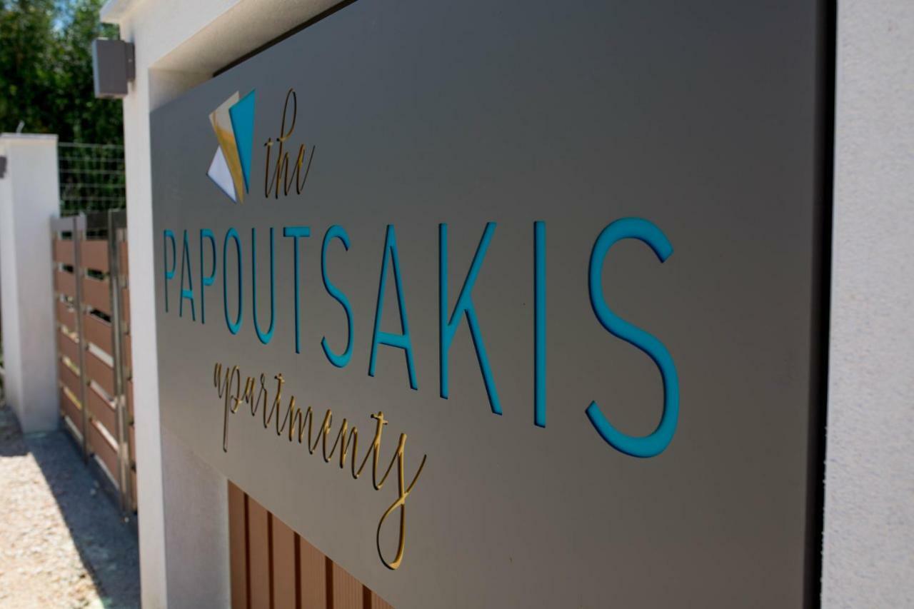 The Papoutsakis Apartments Nikiti  Ngoại thất bức ảnh