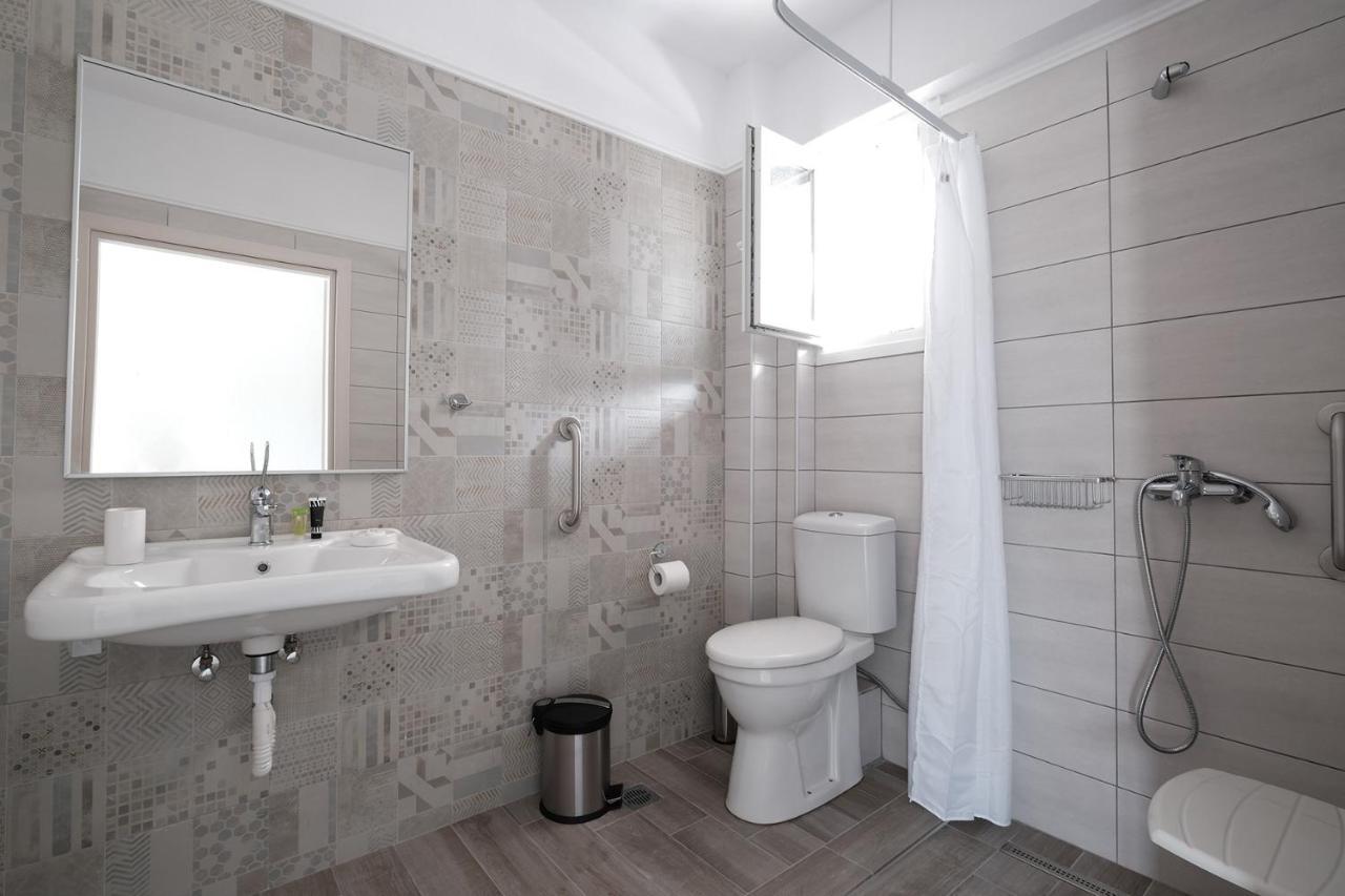 The Papoutsakis Apartments Nikiti  Ngoại thất bức ảnh